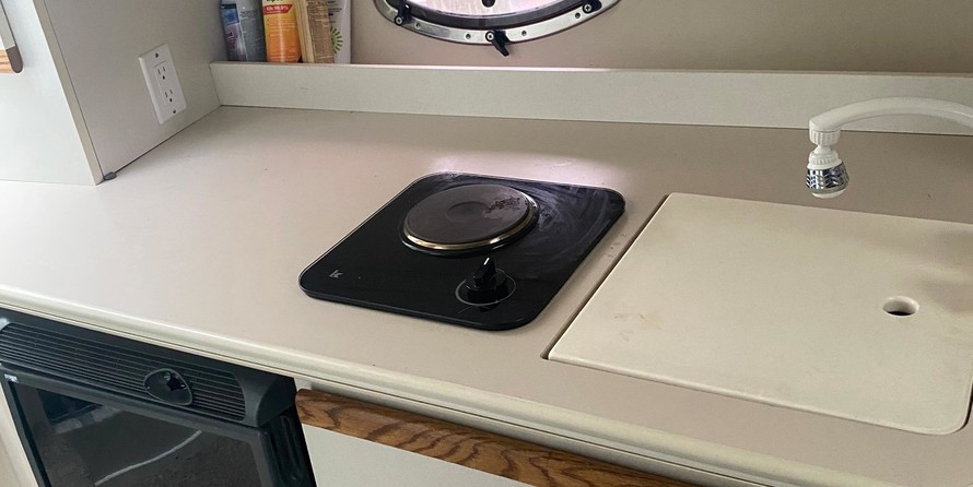 Cruisers yachts 3070 rogue