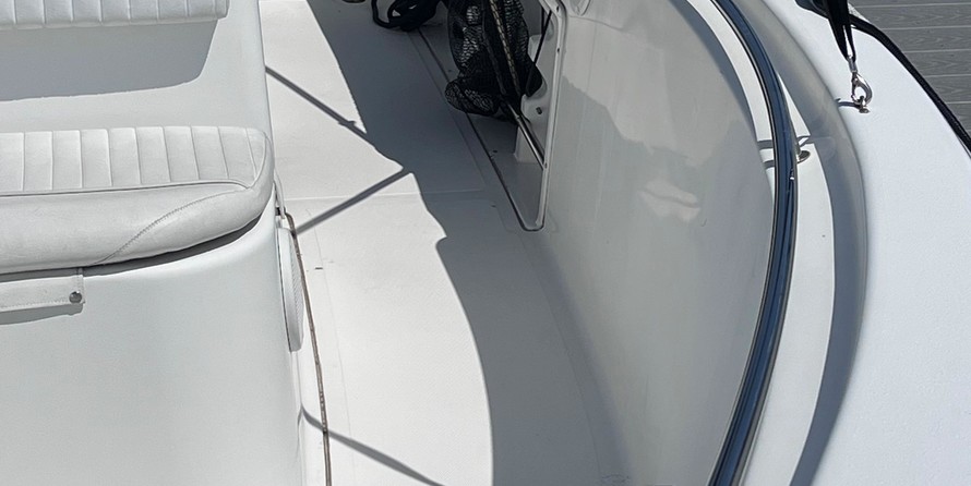 Laguna C-210 SC Center Console