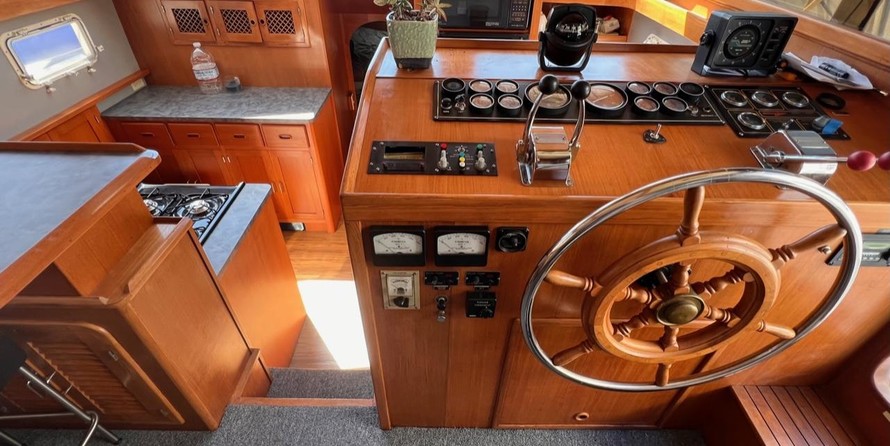 Sea Ray ranger 52 cpmy