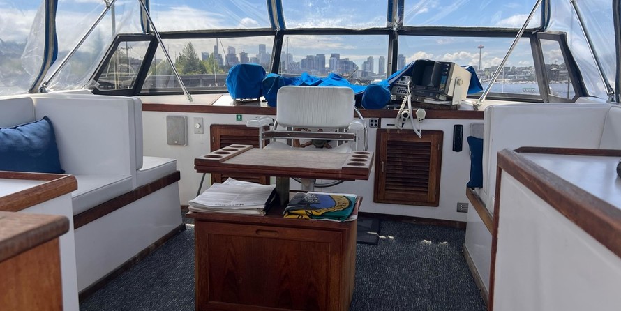 Sea Ray ranger 52 cpmy