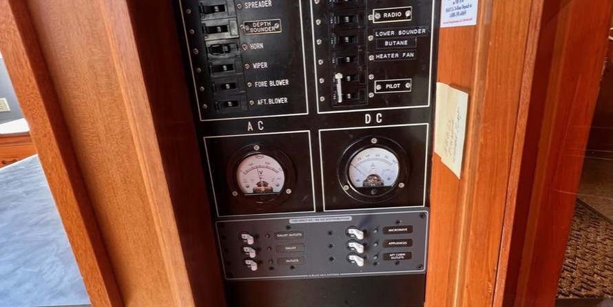 Sea Ray ranger 52 cpmy