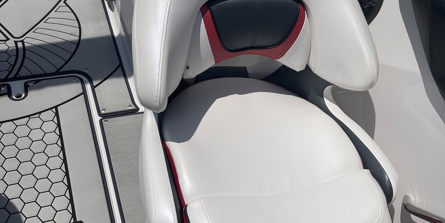Scarab HO Impulse Wake Edition