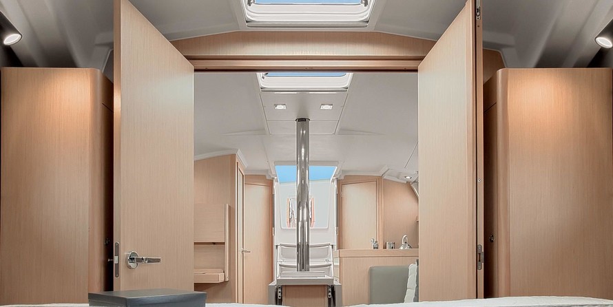 Beneteau Oceanis 38.1