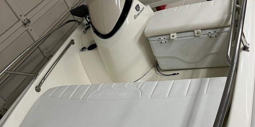 Boston Whaler 130 Super Sport