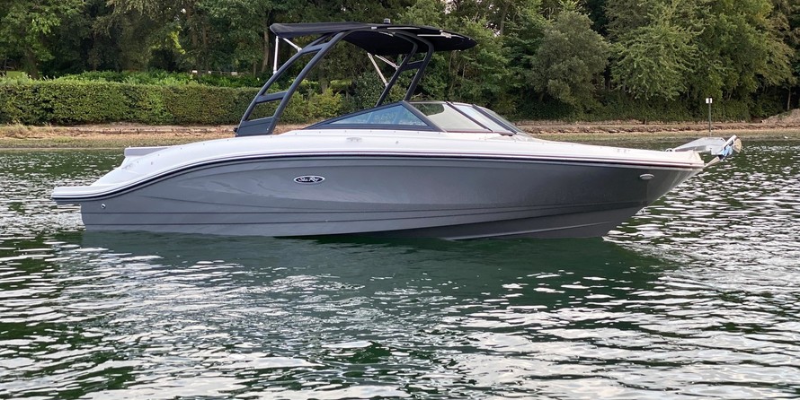 Sea Ray SPX 210