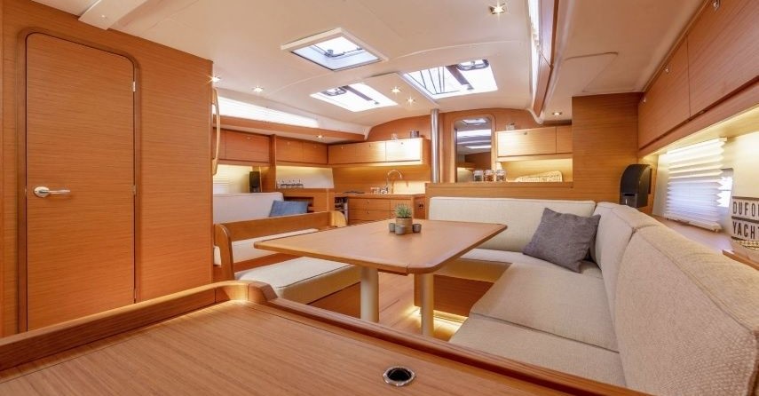 Dufour 430