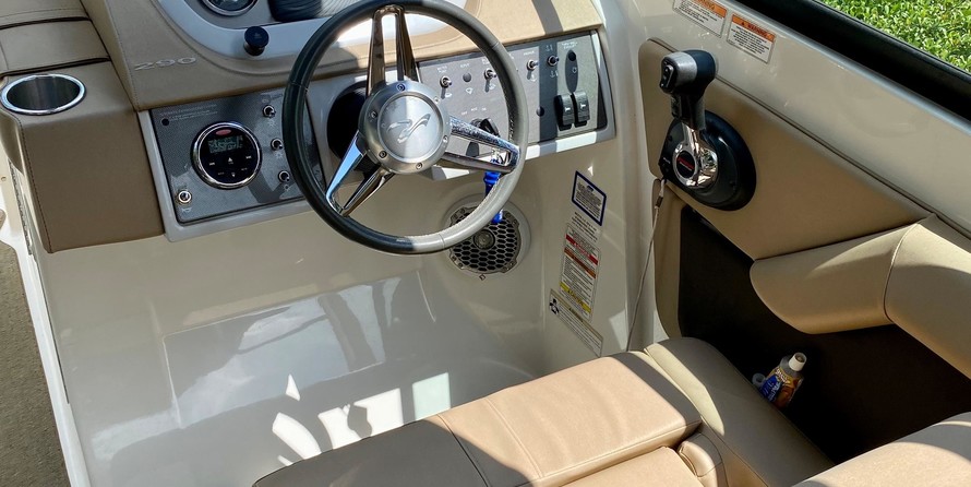 Sea Ray 290 SUNDECK