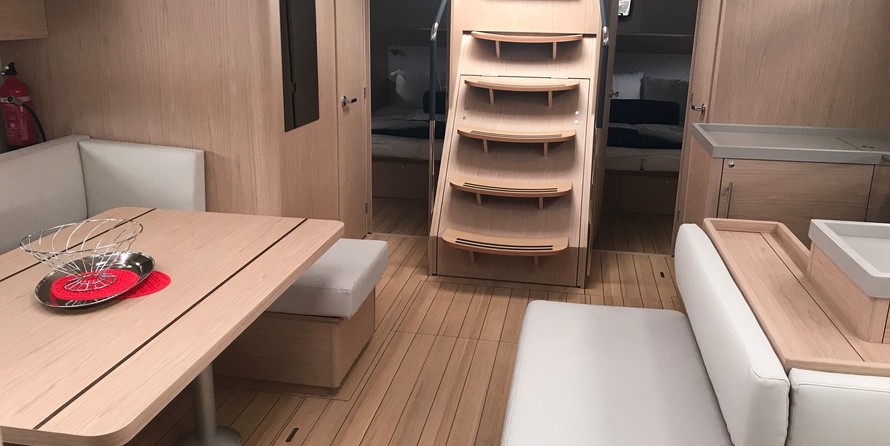 Beneteau Oceanis 51.1