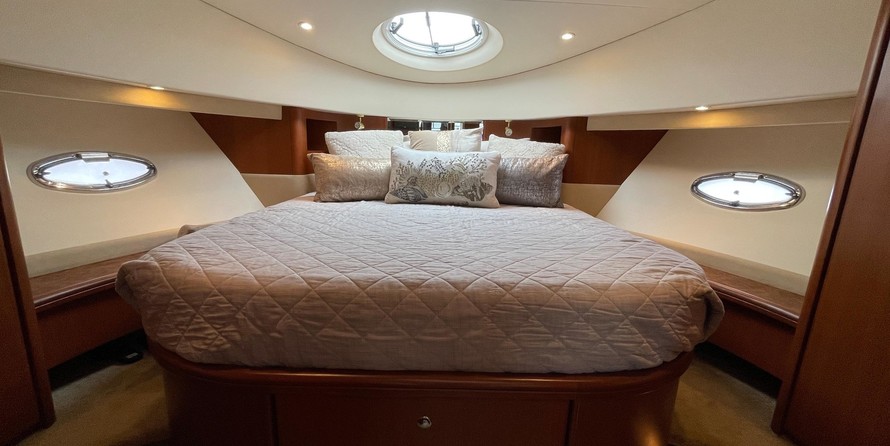 Silverton 38 Sport Bridge