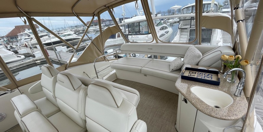 Silverton 38 Sport Bridge