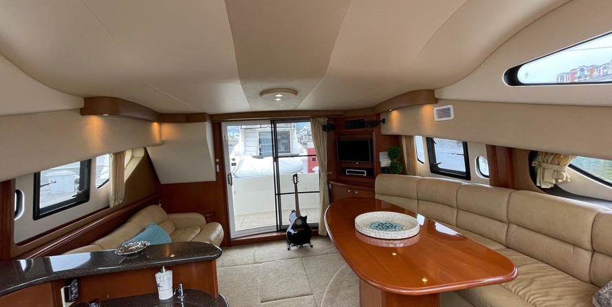 Silverton 38 Sport Bridge