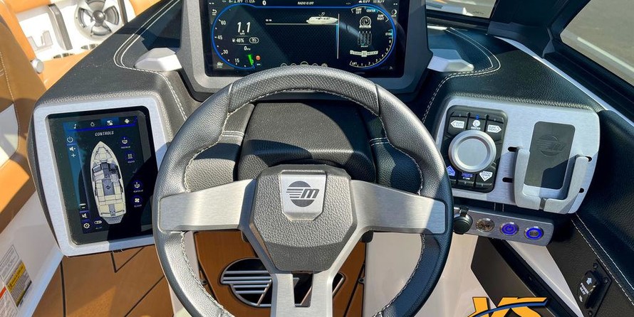 Malibu Wakesetter 23 LSV