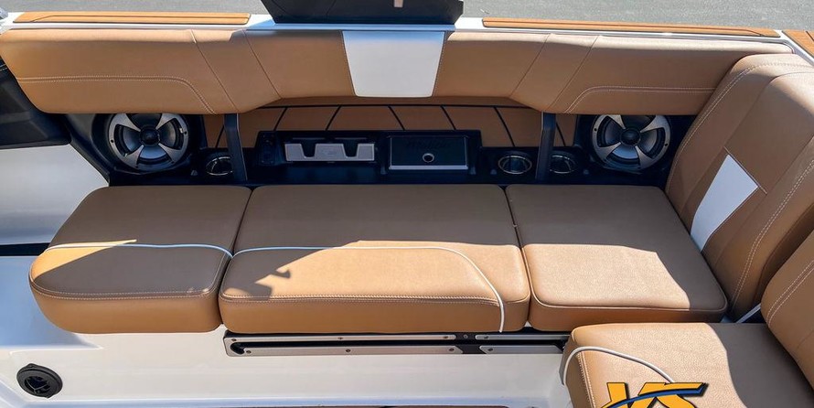 Malibu Wakesetter 23 LSV