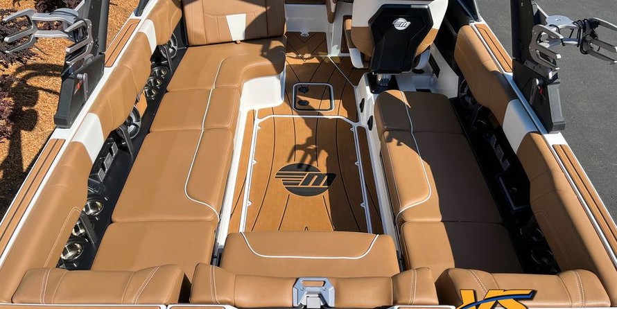 Malibu Wakesetter 23 LSV