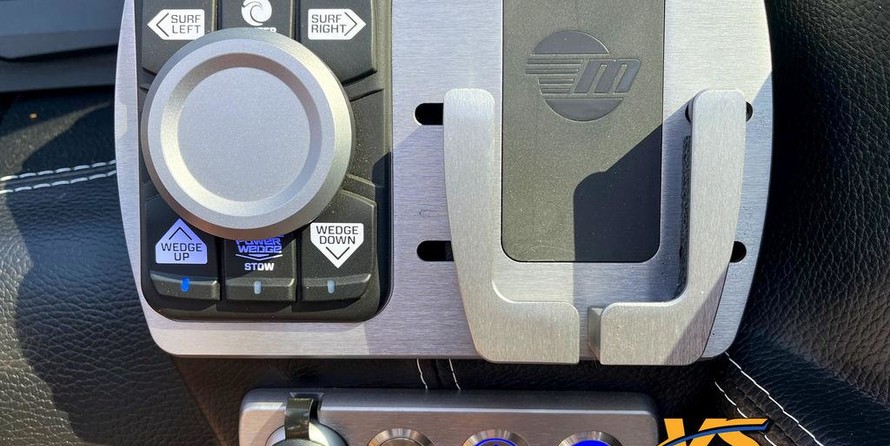 Malibu Wakesetter 23 LSV