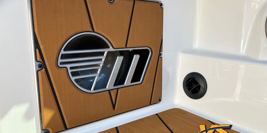 Malibu Wakesetter 23 LSV