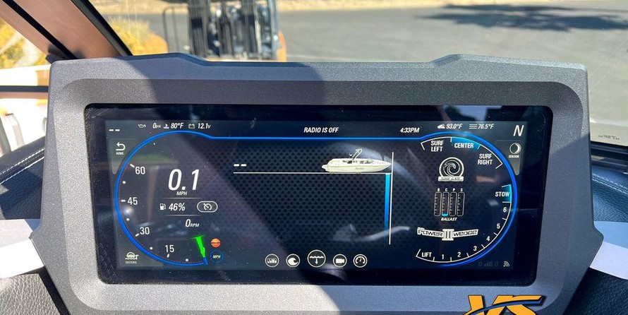 Malibu Wakesetter 23 LSV