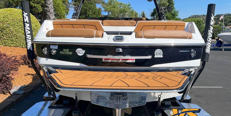 Malibu Wakesetter 23 LSV