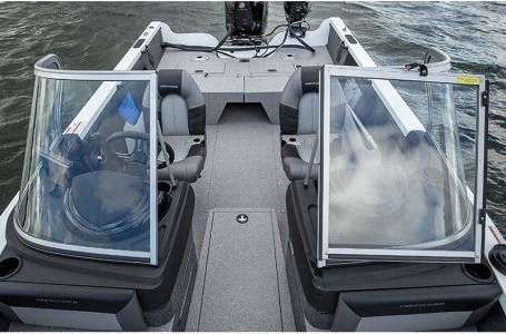 Crestliner 1850 Super Hawk