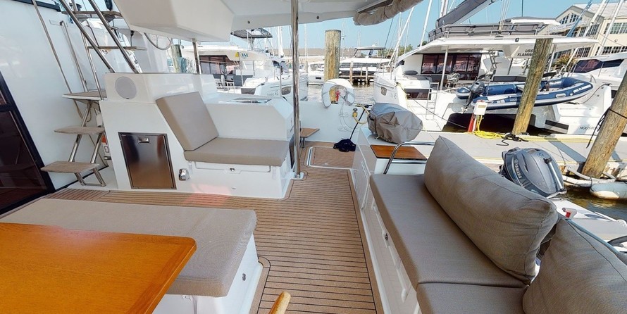 Fountaine Pajot Saona 47
