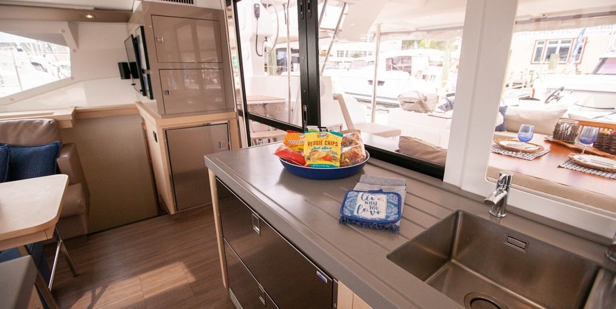 Fountaine Pajot Saona 47