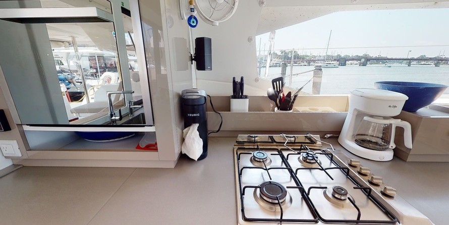 Fountaine Pajot Saona 47