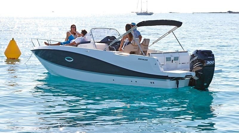 Quicksilver 755 Sun Deck