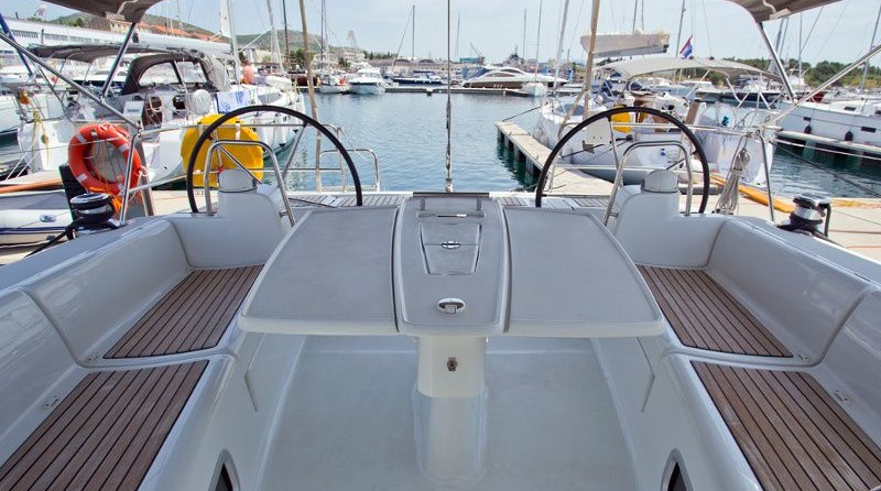 Beneteau Oceanis 50 Family