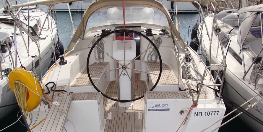 Hanse 325