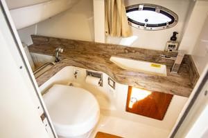 Formula 350 Crossover Bowrider