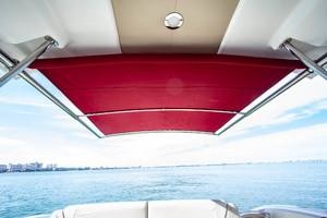 Formula 350 Crossover Bowrider