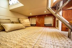 Formula 350 Crossover Bowrider