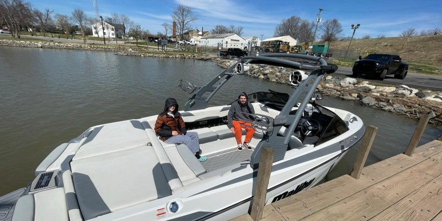 Malibu Wakesetter 23 LSV
