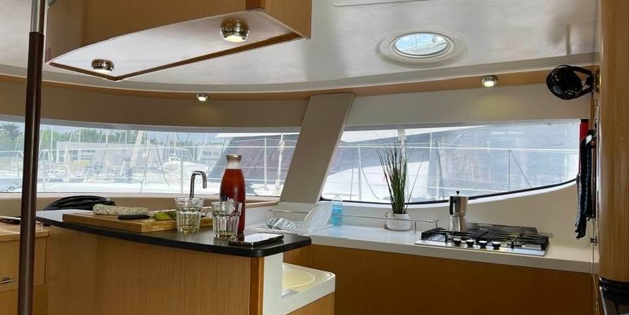 Fountaine Pajot Salina 48