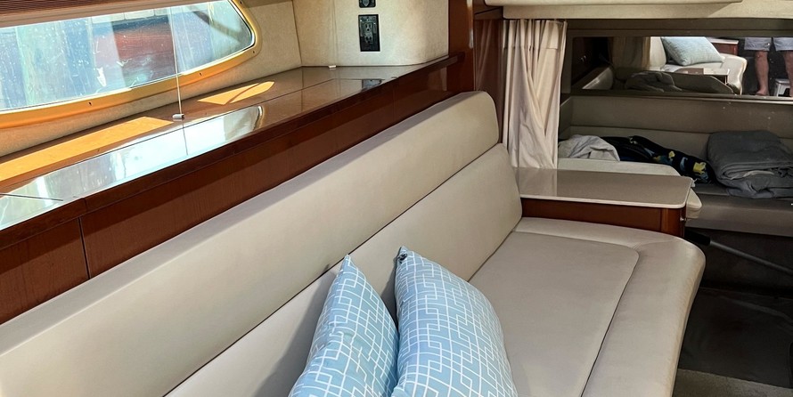 Sea Ray 350 Sundancer