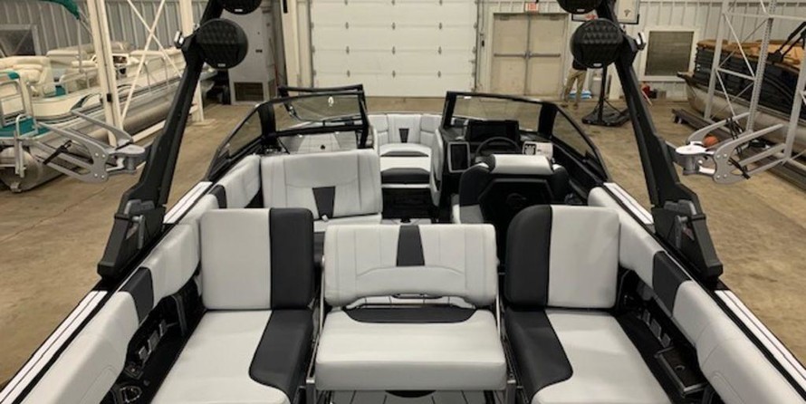 Malibu Wakesetter 23 LSV