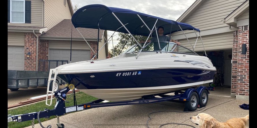Sea Ray 200 Sundeck