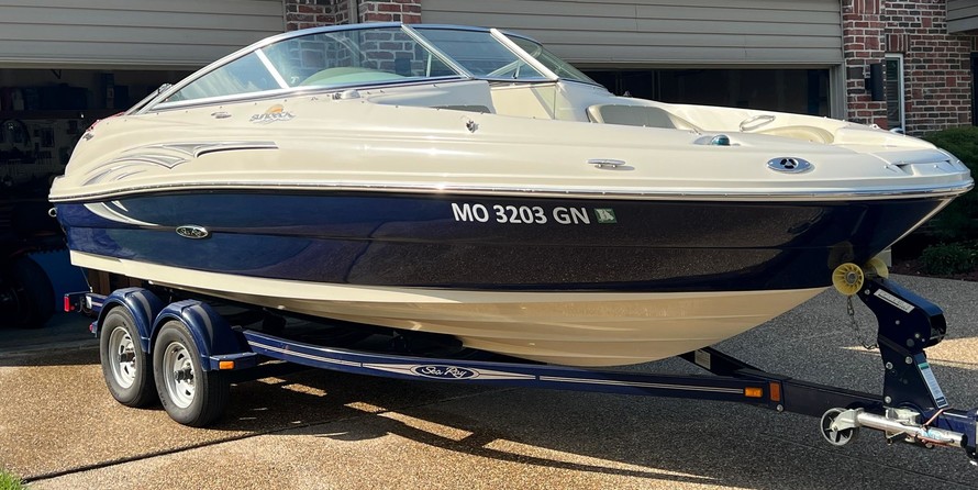 Sea Ray 200 Sundeck