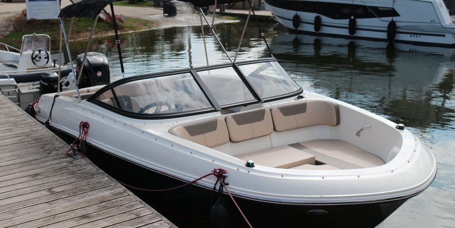 Bayliner VR4 BOWRIDER