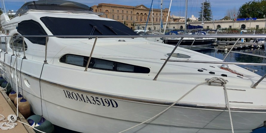 Azimut 46