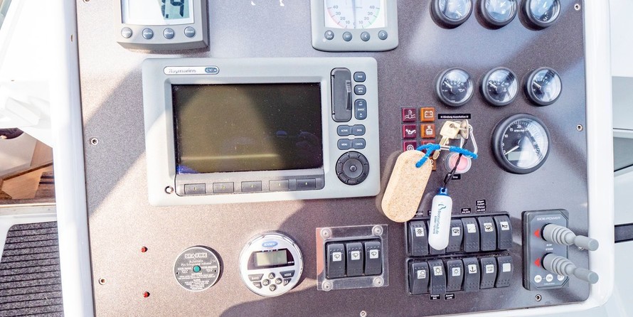 Azimut 43 Atlantis (2)