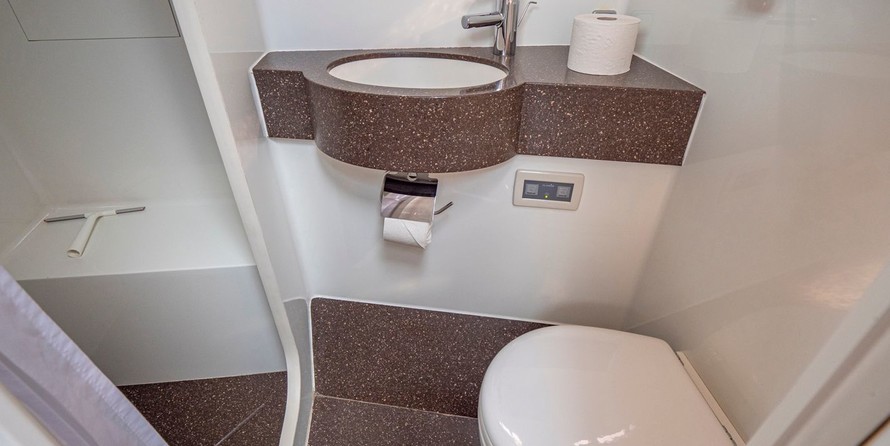 Azimut 43 Atlantis (2)