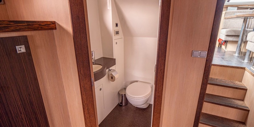 Azimut 43 Atlantis (2)