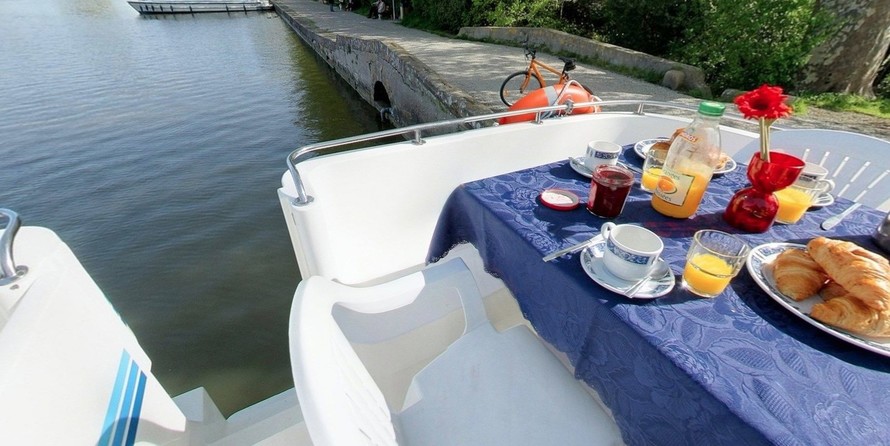 Le Boat Countess