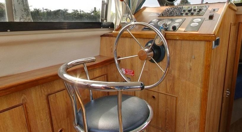 Le Boat Countess