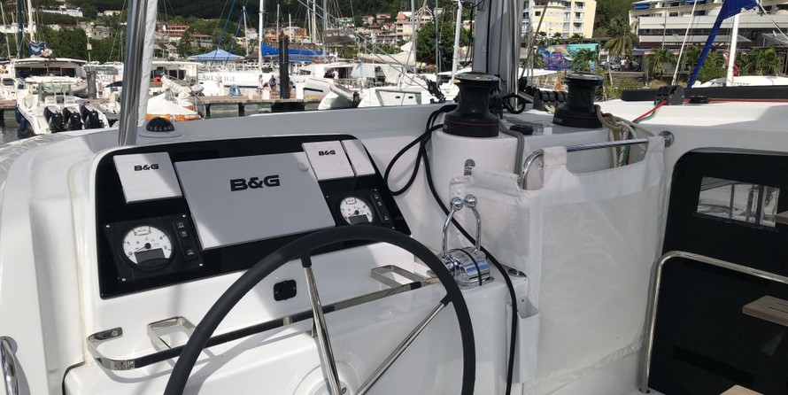 Lagoon 42