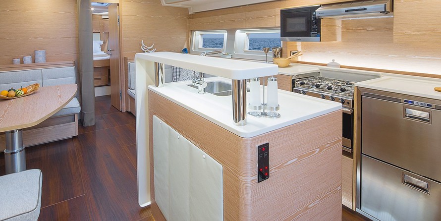 Hanse 588