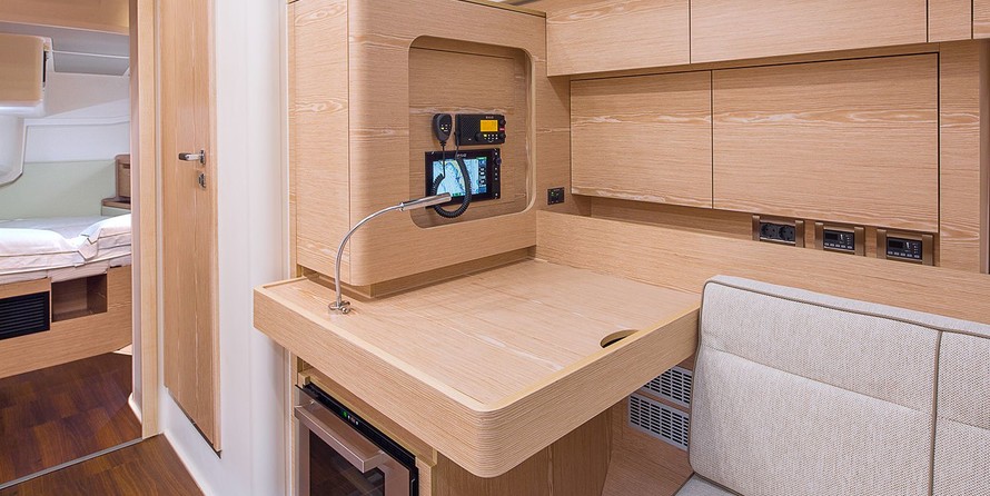Hanse 588