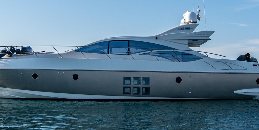Azimut 68S