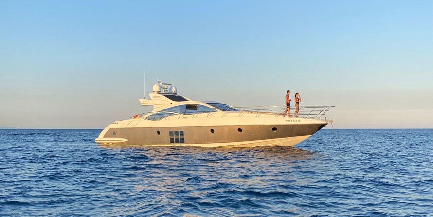 Azimut 68S